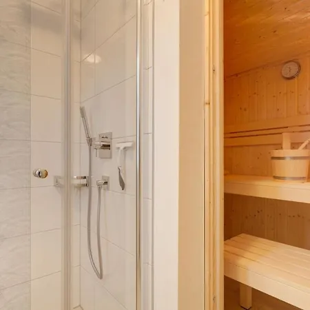 Wave Rider Comfortable Holiday home *